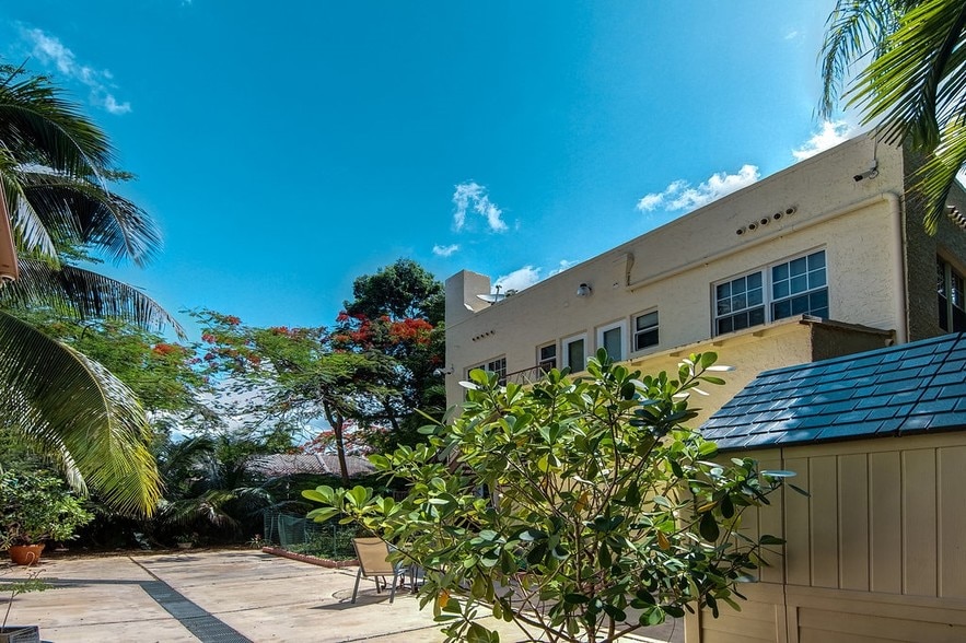 More Photos Of 2630 Natoma St, Coconut Grove Apartments For Sale