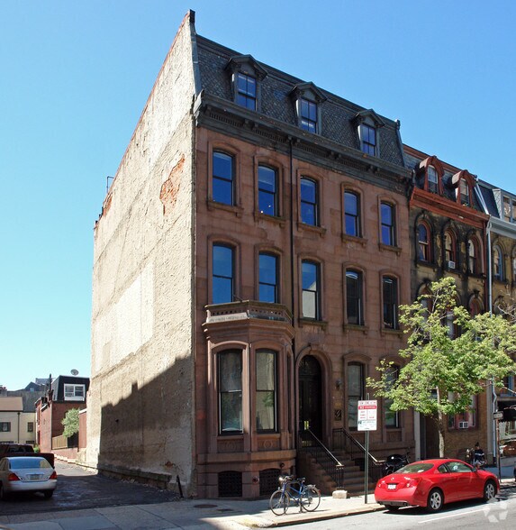 More Photos Of 2112 Walnut St, Philadelphia Office Residential For Sale