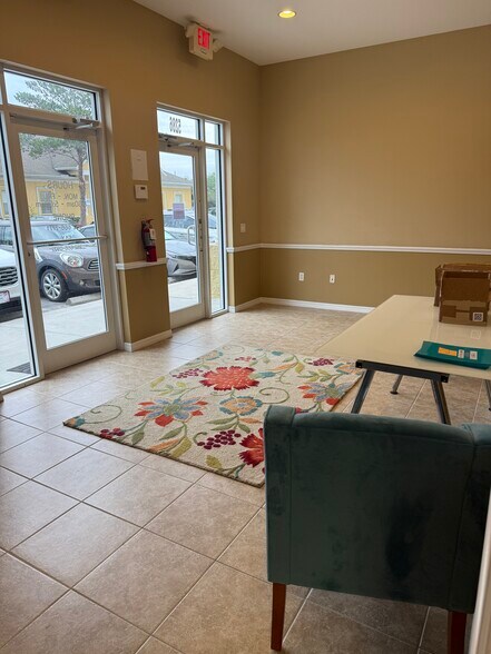 More Photos Of 5282-5286 Applegate Dr, Spring Hill Office For Sale