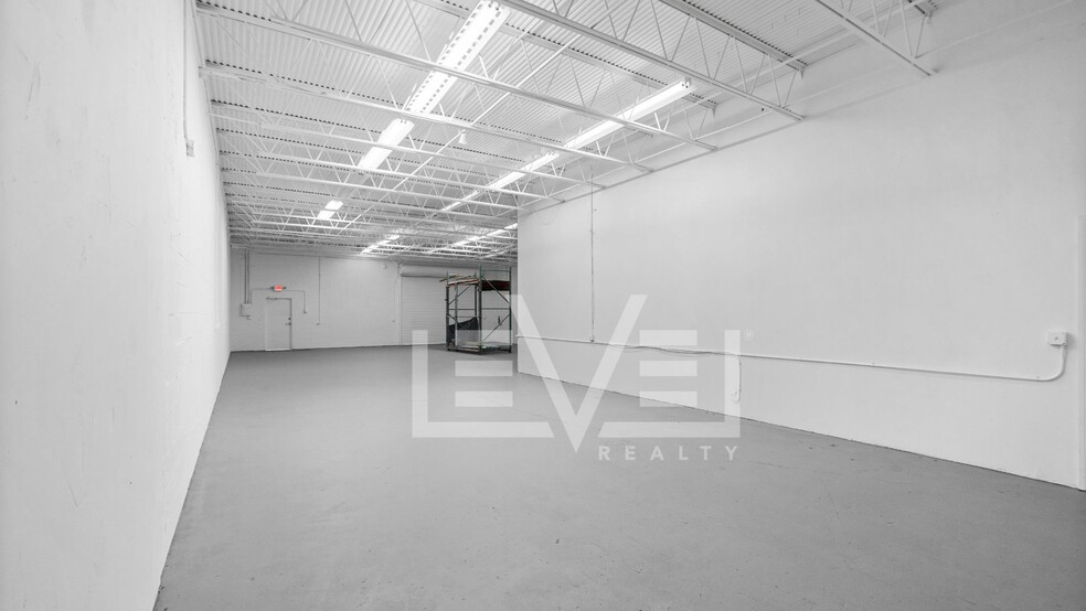 More Photos Of 20 NW 3rd Ave, Deerfield Beach Warehouse For Lease