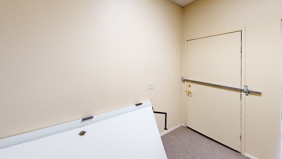 More Photos Of 7816 Uplands Way, Citrus Heights Office For Sale