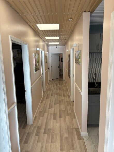 More Photos Of 44075 Pipeline Plz, Ashburn Loft Creative Space For Lease