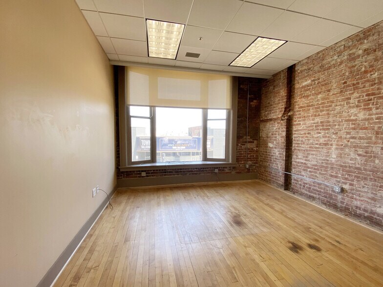 More Photos Of 686 Main St, Buffalo Loft Creative Space For Lease