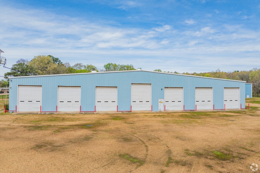 More Photos Of 5670 US-80, Jackson Manufacturing For Lease