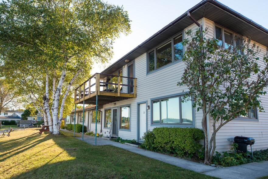 More Photos Of 26260 Main St, Beaver Island Hotel For Sale