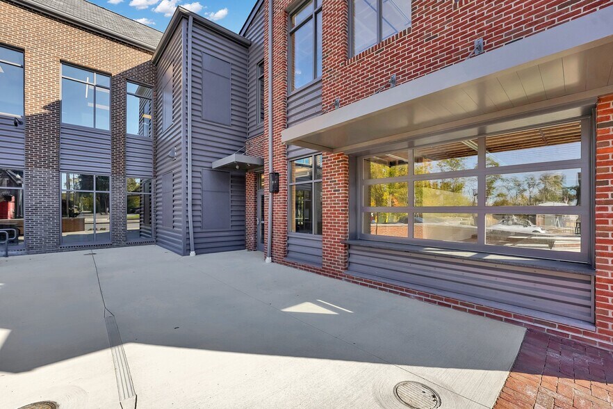 More Photos Of 7332 E Main St, Reynoldsburg Storefront Retail Office For Lease