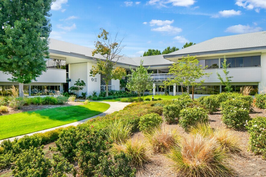 More Photos Of 5500 Ming Ave, Bakersfield Medical For Lease