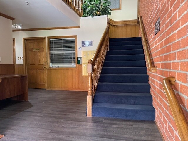 More Photos Of 501 S Myrtle Ave, Monrovia Office For Sale