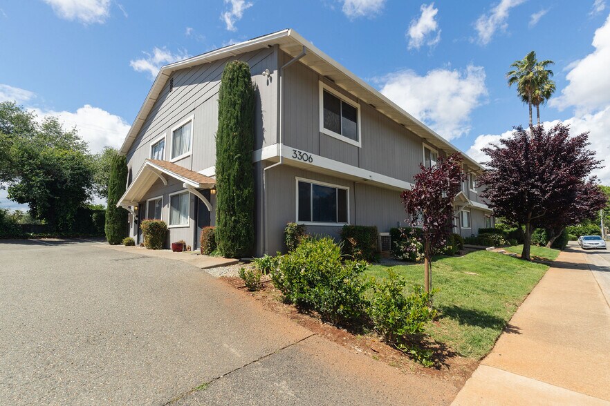 Primary Photo Of 3260 Alexander Dr, Redding Apartments For Sale