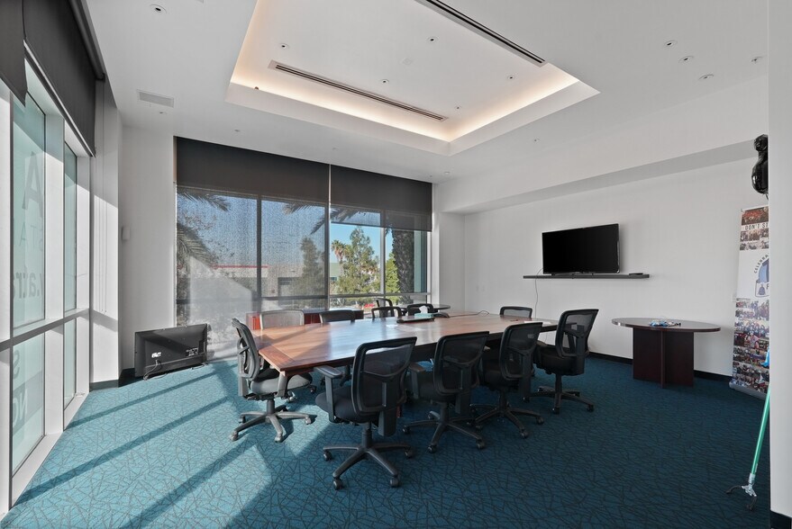 More Photos Of 2121 S Haven Ave, Ontario Loft Creative Space For Sale