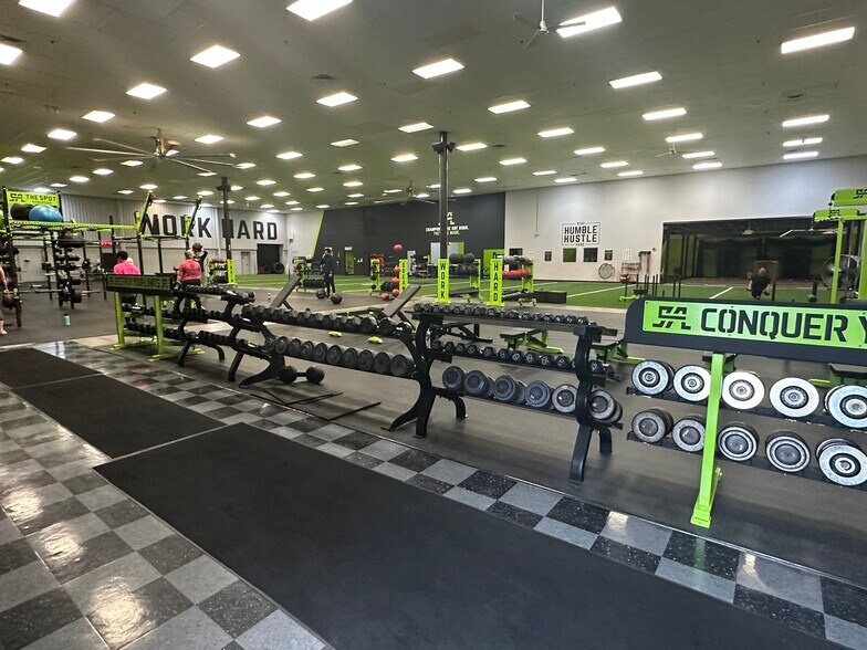 More Photos Of 7007 Discovery Blvd, Dublin Office For Sale