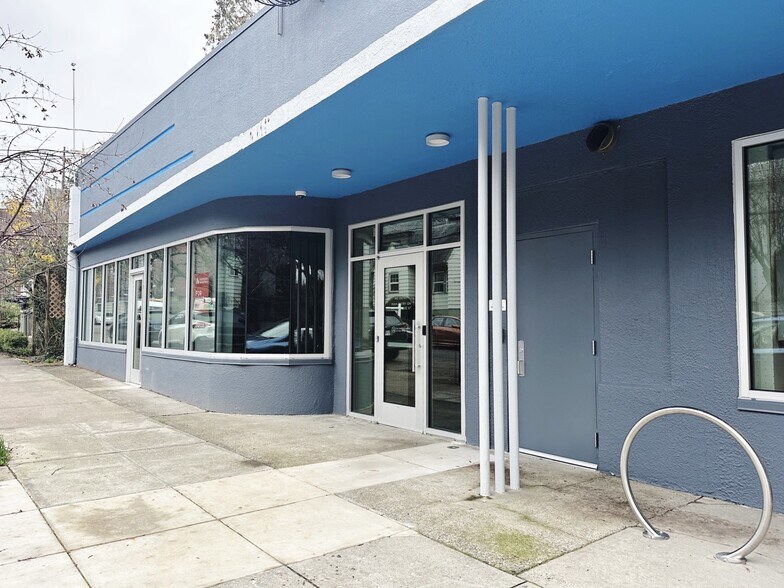More Photos Of 2025 NW Overton St, Portland Loft Creative Space For Lease