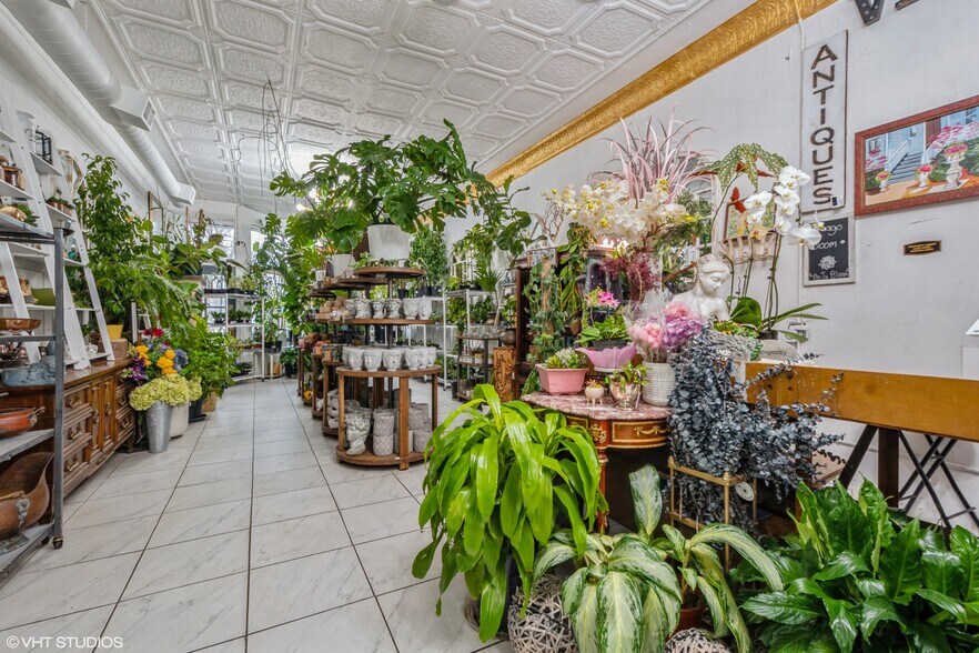 More Photos Of 2312 W Touhy Ave, Chicago General Retail For Sale
