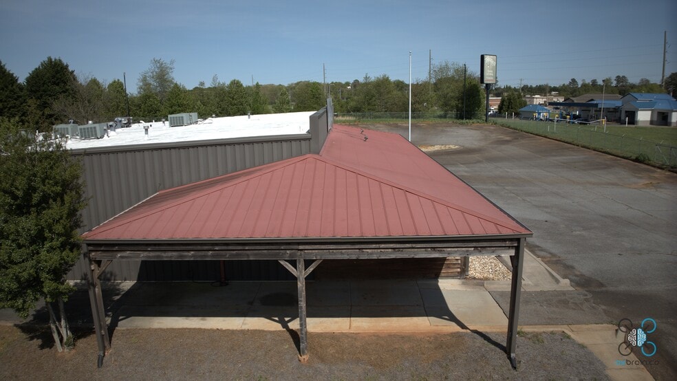 More Photos Of 3455 Keith Bridge Rd, Cumming Freestanding For Sale