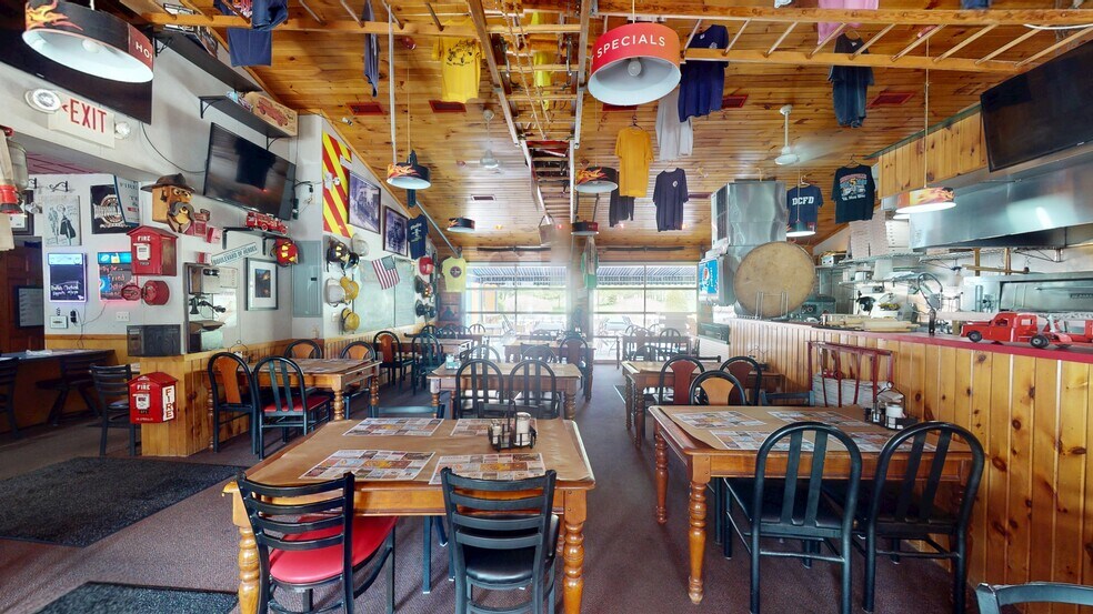 More Photos Of 13524 S Eagle Valley Rd, Tyrone Restaurant For Sale