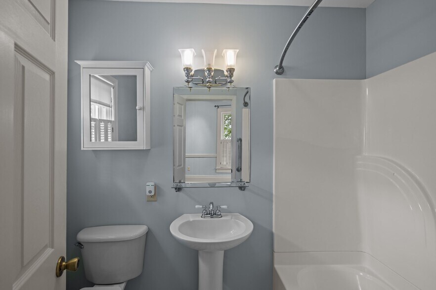 More Photos Of 567 E Water St, Belhaven Hospitality For Sale