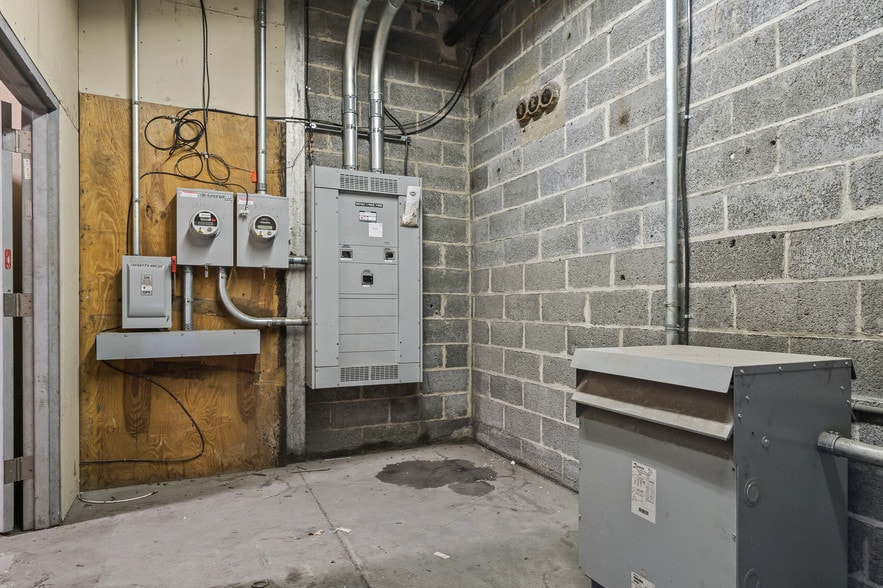 More Photos Of 174-180 Getty Ave, Clifton Warehouse For Sale