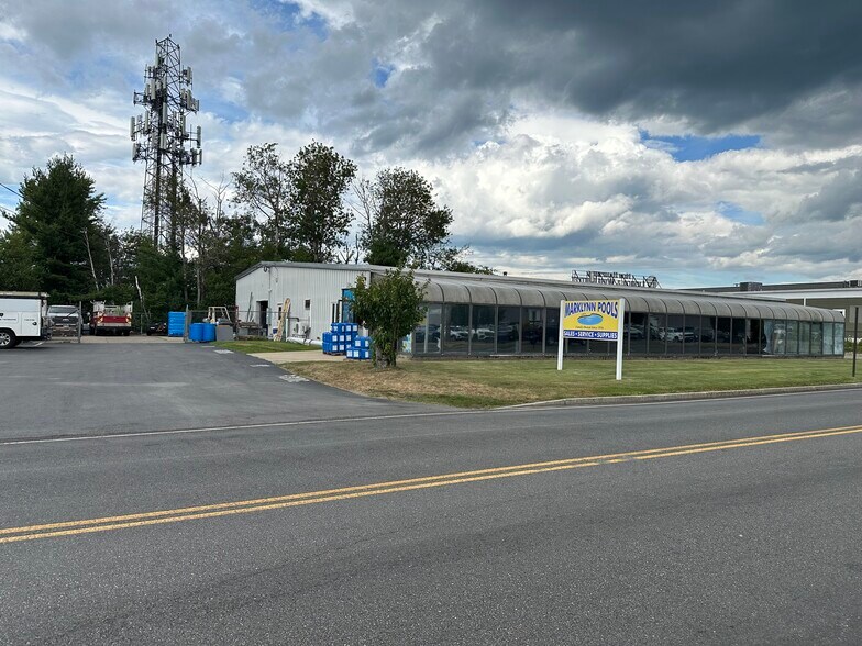 More Photos Of 800 Gold St, Manchester General Retail For Sale