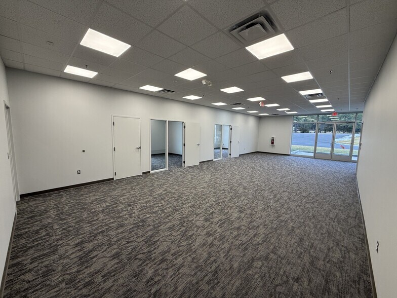 More Photos Of 5601 Chudoba Pky, Prince George Distribution For Lease