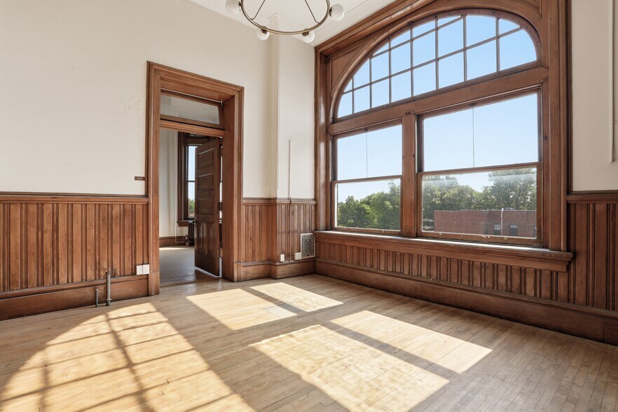 More Photos Of 125 S Maple Ave, Martinsburg Lodge Meeting Hall For Sale