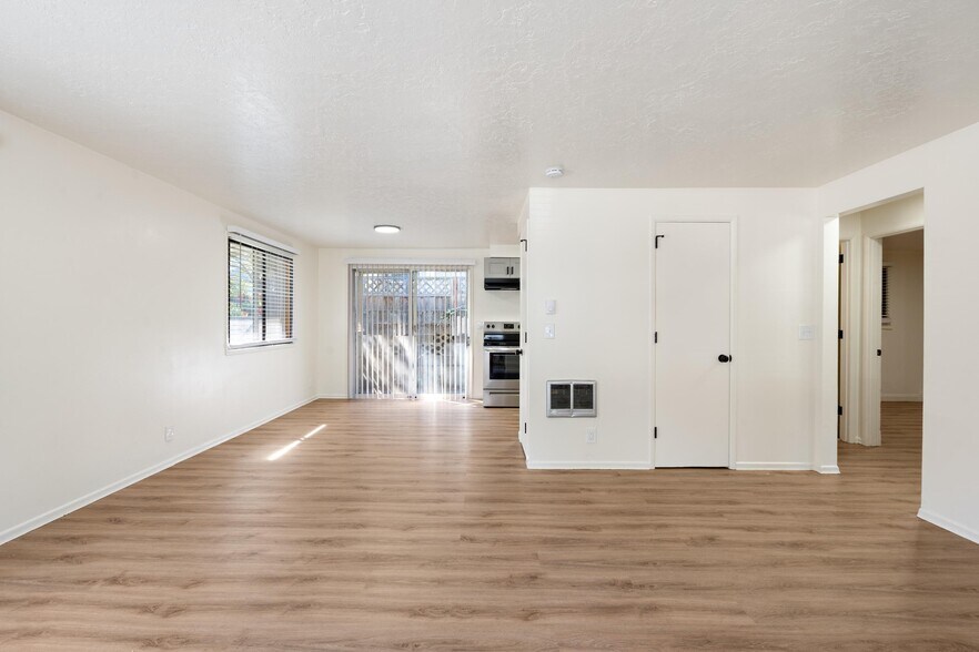 More Photos Of 2507-2525 SE Monroe St, Portland Apartments For Sale