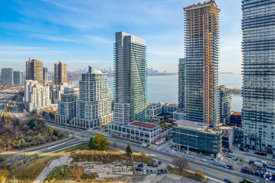 More Photos Of 2123 Lake Shore Blvd W, Toronto Apartments For Sale