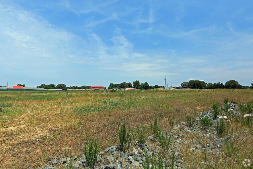 More Photos Of 29800 Three Notch Rd, Charlotte Hall Land For Lease