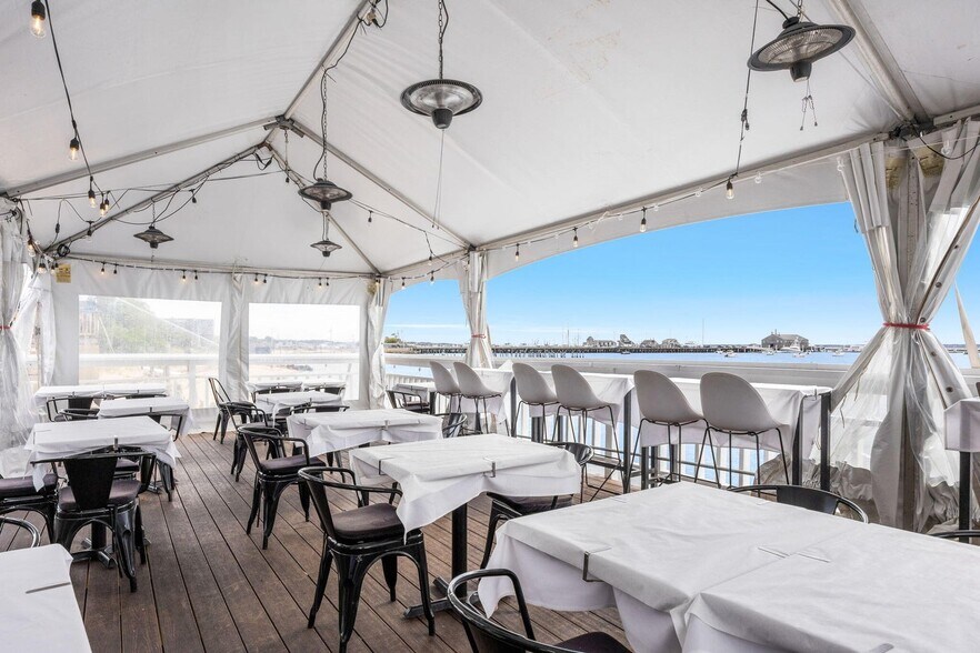 More Photos Of 193A Commercial St, Provincetown Bar For Sale
