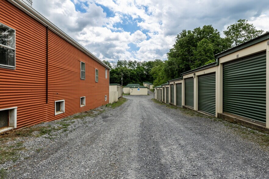 More Photos Of 1614 N Valley Pike, Rockingham Self Storage For Sale