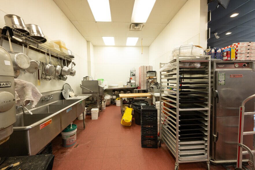 More Photos Of 601 Front St, Catasauqua Restaurant For Sale
