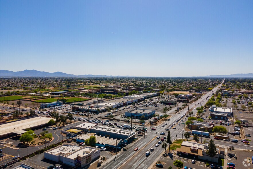More Photos Of 5045 W Indian School Rd, Phoenix Freestanding For Lease