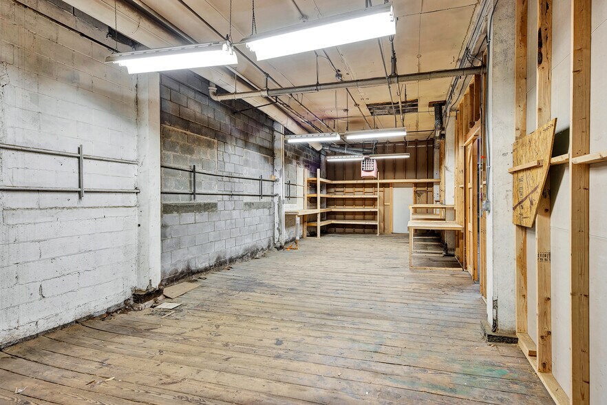 More Photos Of 24 Johnes St, Newburgh Light Manufacturing For Lease