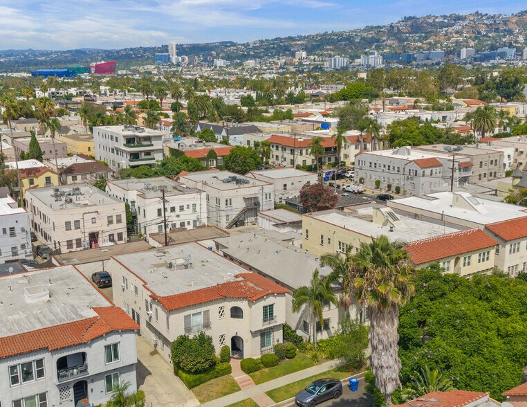 More Photos Of 351 N Spaulding Ave, Los Angeles Apartments For Sale