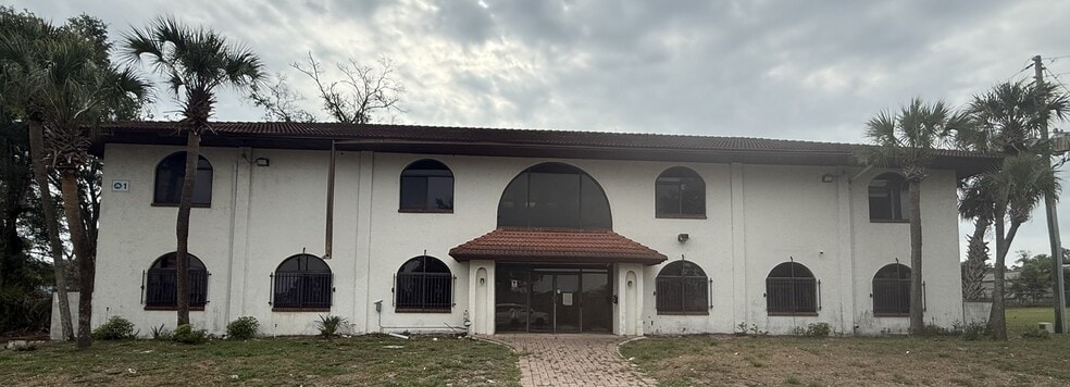 More Photos Of 7725 N Orange Blossom Trl, Orlando Warehouse For Sale