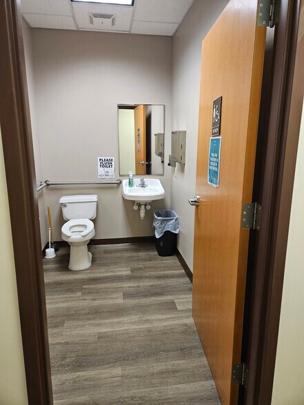 More Photos Of 470-479 Jeffers St, Dubois Office For Lease