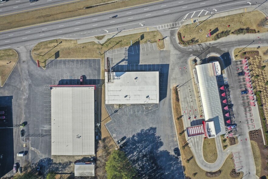 More Photos Of 8180 Tara Blvd, Jonesboro Freestanding For Sale