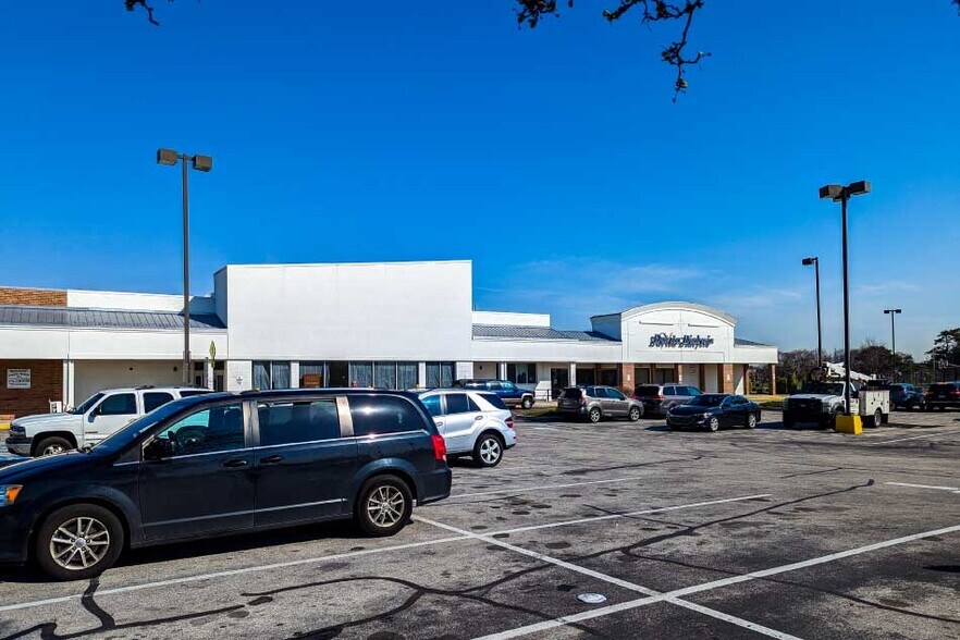 More Photos Of 7601-7615 Lindbergh Blvd, Philadelphia Unknown For Lease