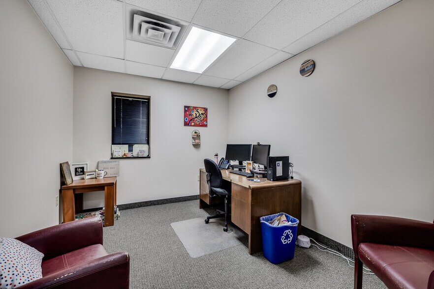 More Photos Of 4555 Erin Dr, Eagan Office For Sale