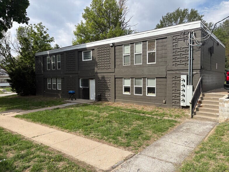 More Photos Of 3344-3348 Larimore Ave, Omaha Apartments For Sale