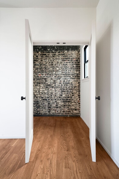 More Photos Of 3022 W Sunset Blvd, Los Angeles Storefront Retail Residential For Lease