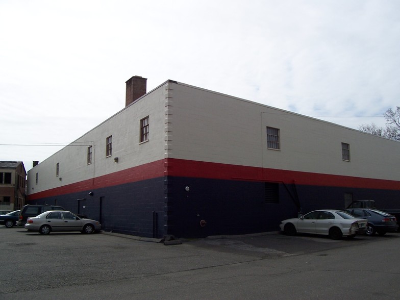 Primary Photo Of 73 River St, Bridgeport Manufacturing For Lease