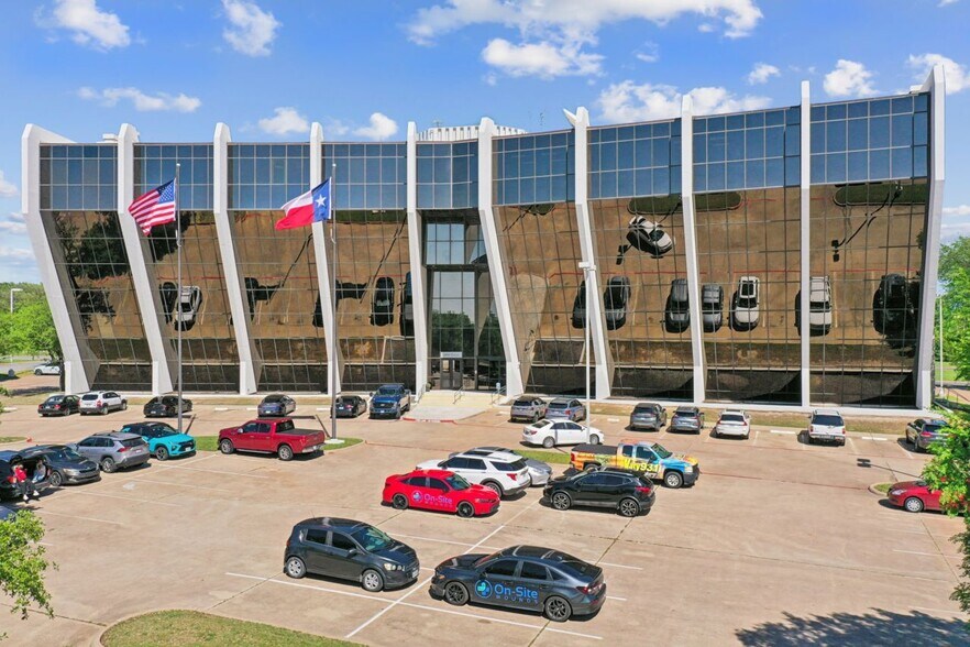 More Photos Of 1800 Teague Dr, Sherman Office For Sale