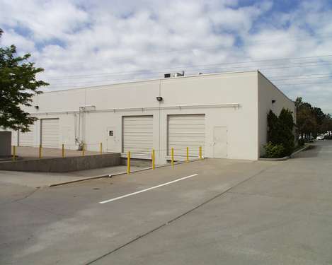 More Photos Of 6800 Broadway, Denver Unknown For Lease
