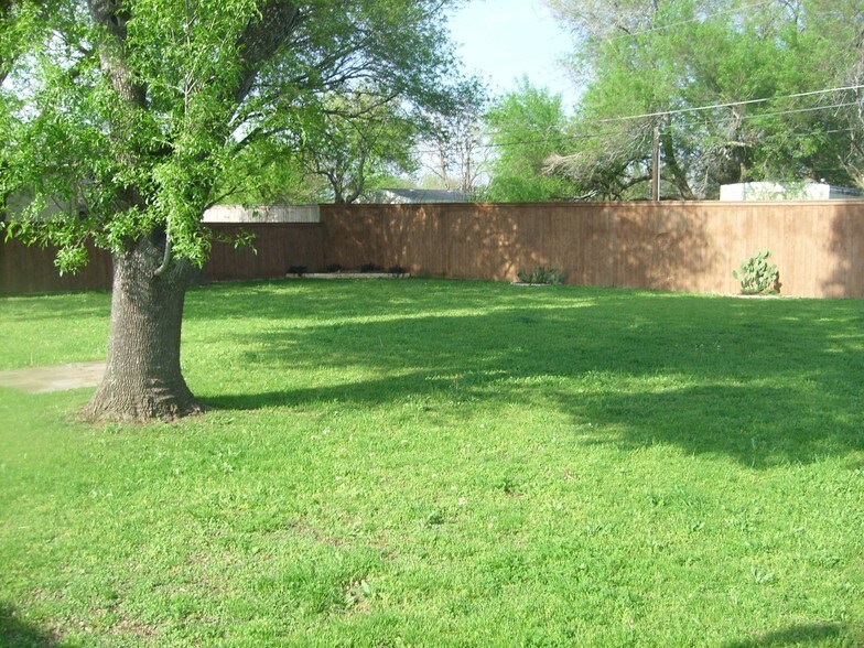 More Photos Of 31134 Interstate 10 W, Boerne Office For Sale
