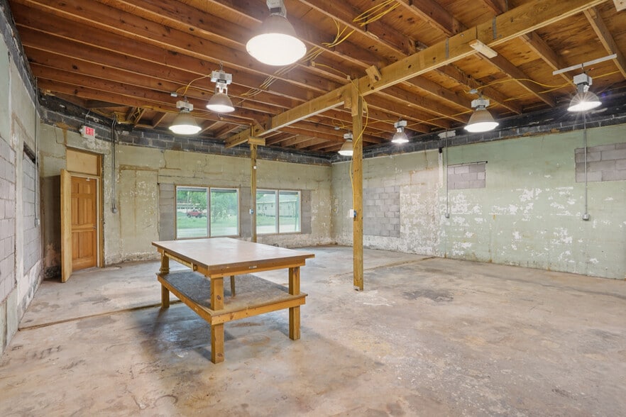 More Photos Of 5700 St Claude Ave, New Orleans Storefront For Sale