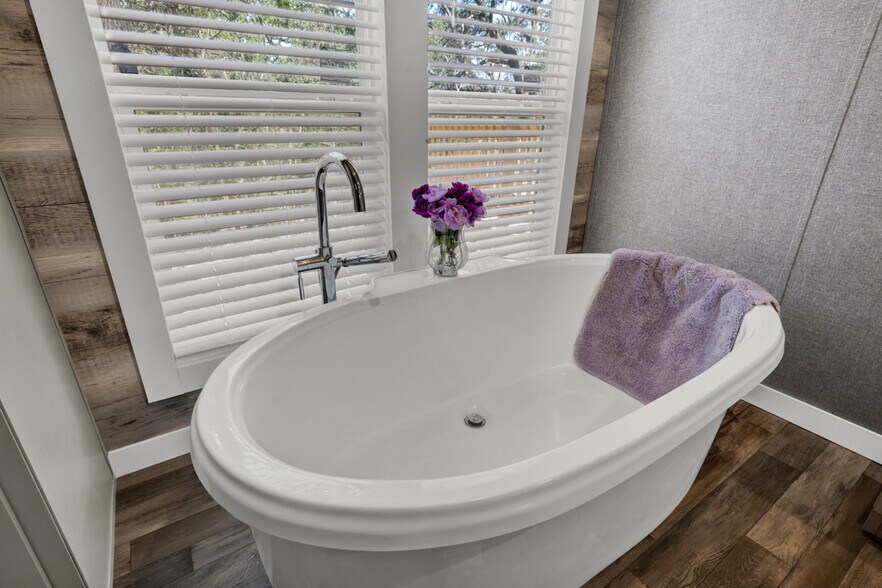 More Photos Of 7250 Fm 306, New Braunfels Freestanding For Sale