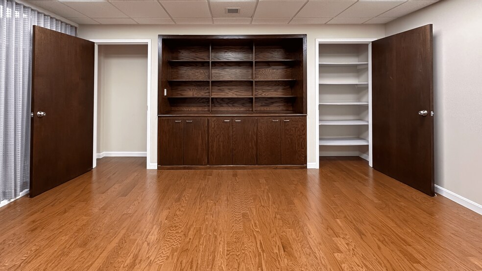 More Photos Of 49 Tolland Tpke, Manchester Medical For Lease