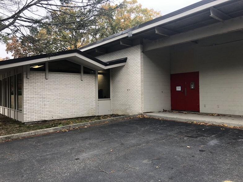 More Photos Of 271 Jenckes Hill Rd, Lincoln Manufacturing For Sale