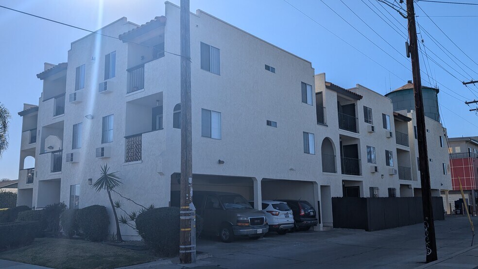 More Photos Of 4226 Utah St, San Diego Apartments For Sale