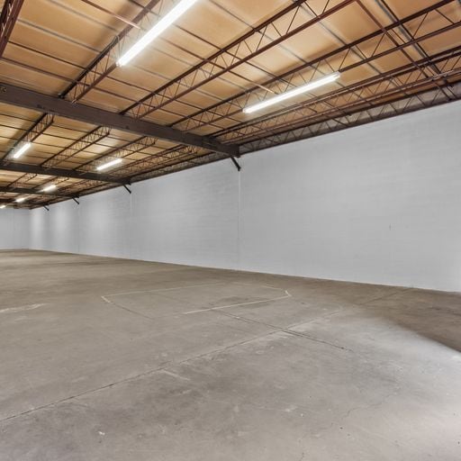 More Photos Of 2703 W Industrial Ave, Midland Warehouse For Lease